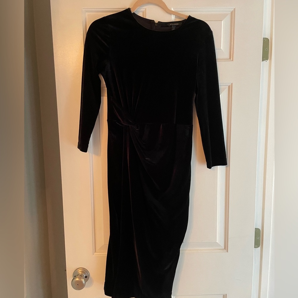 Black, velvet long sleeve dress, Banana Republic. Perfect for all occasions!